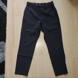 Lululemon on the fly pant